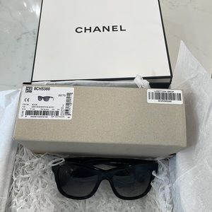 Chanel Square Sunglasses 5380 Like New Black